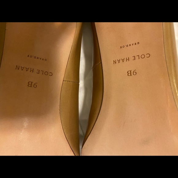 Cole Hann size 9B pumps - Picture 4 of 8